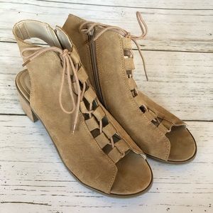 Lace Up Block Heel Sandal